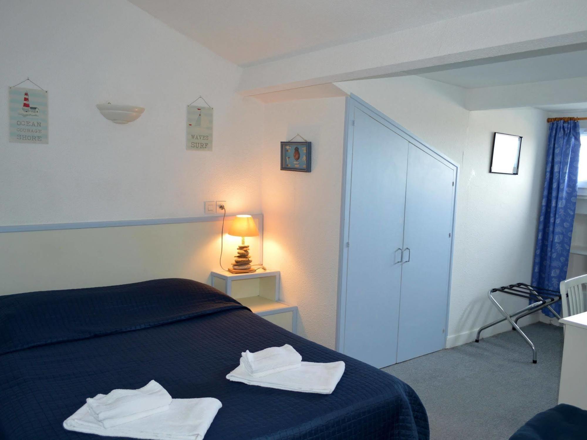Logis Hotel Le Bretagne Le Vivier-sur-Mer Exterior foto